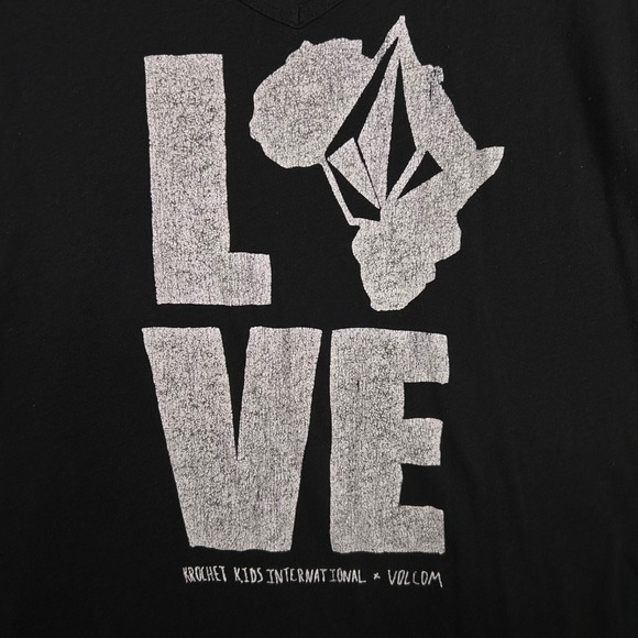 Volcom T-Shirt Womens XL Black Love Krochet Kids International Short Sleeve - Picture 2 of 7